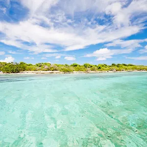 https://chez-julie-sainte-anne.comcaribbean.com